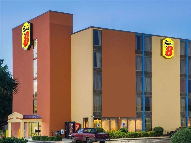Super 8 By Wyndham Myrtle Beach/Market Common Area Luaran gambar