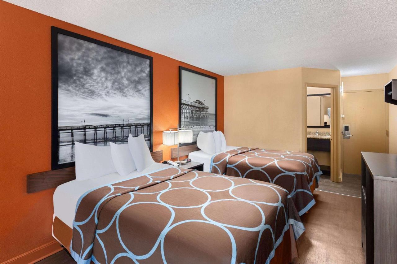Super 8 By Wyndham Myrtle Beach/Market Common Area Luaran gambar