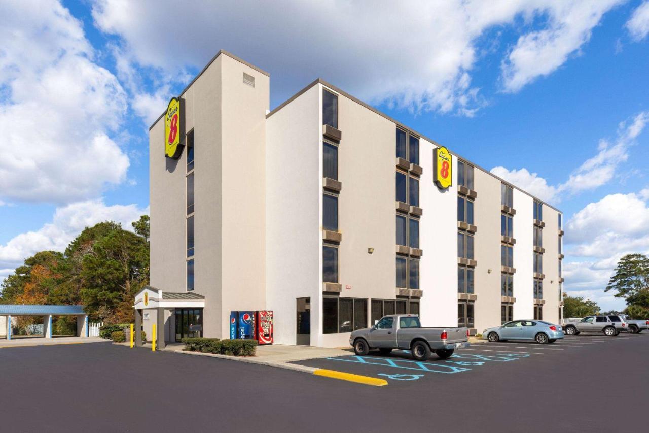 Super 8 By Wyndham Myrtle Beach/Market Common Area Luaran gambar